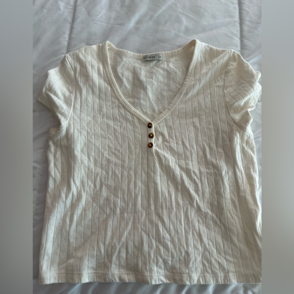 Short Sleeve Ribbed White Top with Buttons